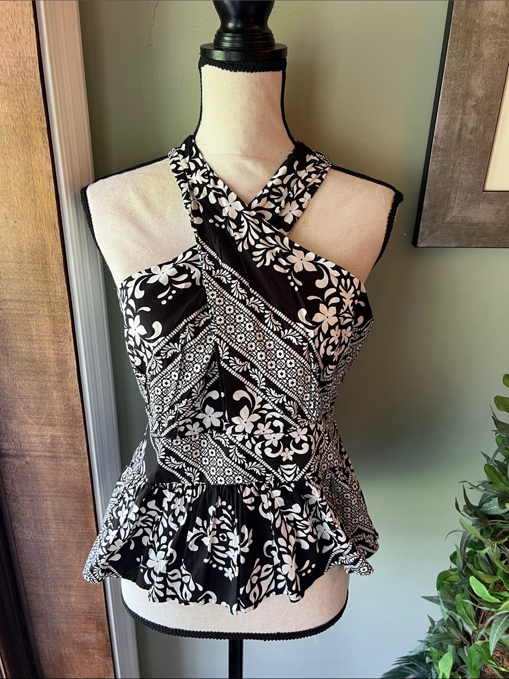LOFT Black & White Floral Halter Peplum Top - Picture 6 of 12